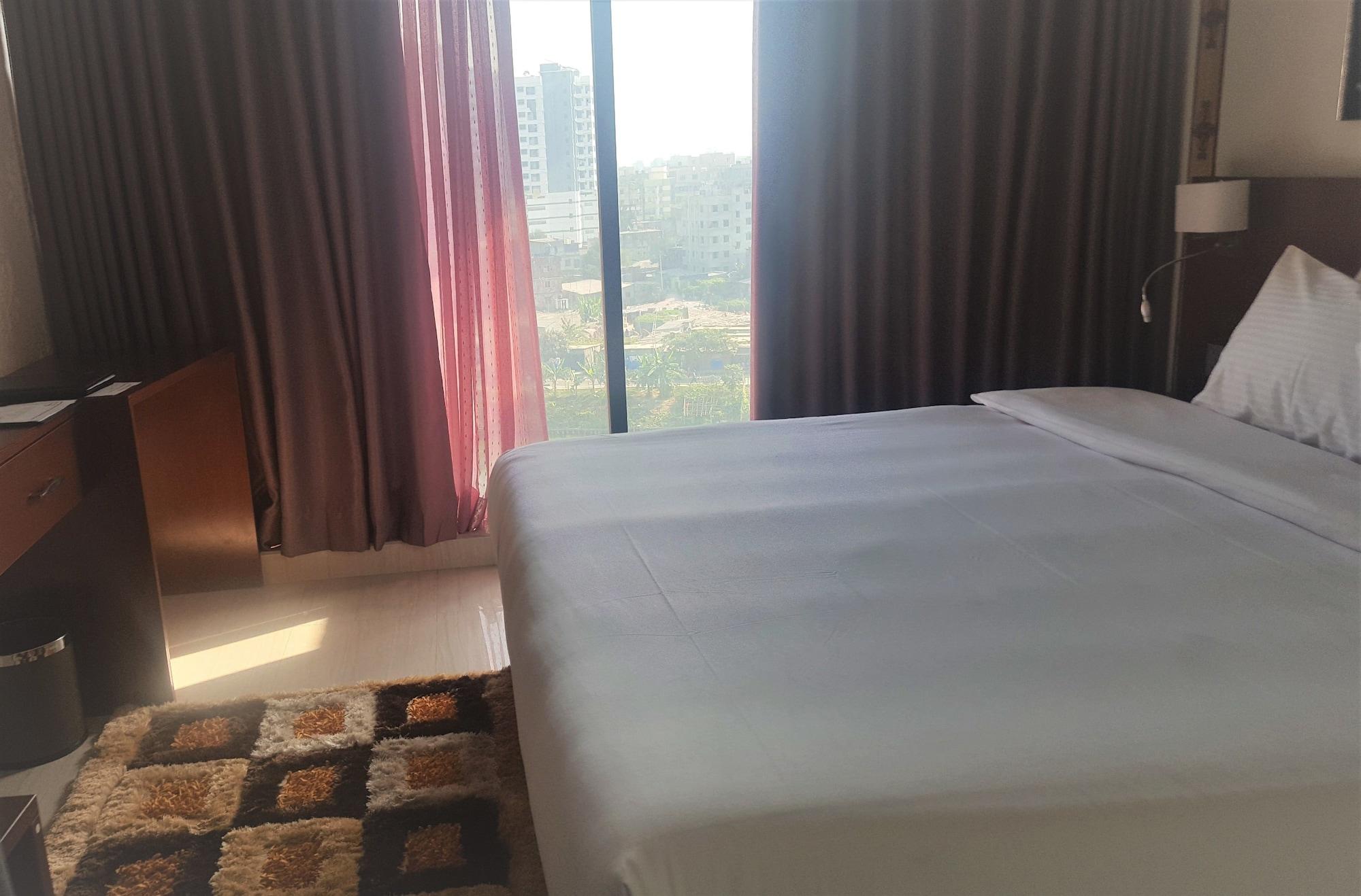 Coventina Lake Suites Dhaka Bagian luar foto