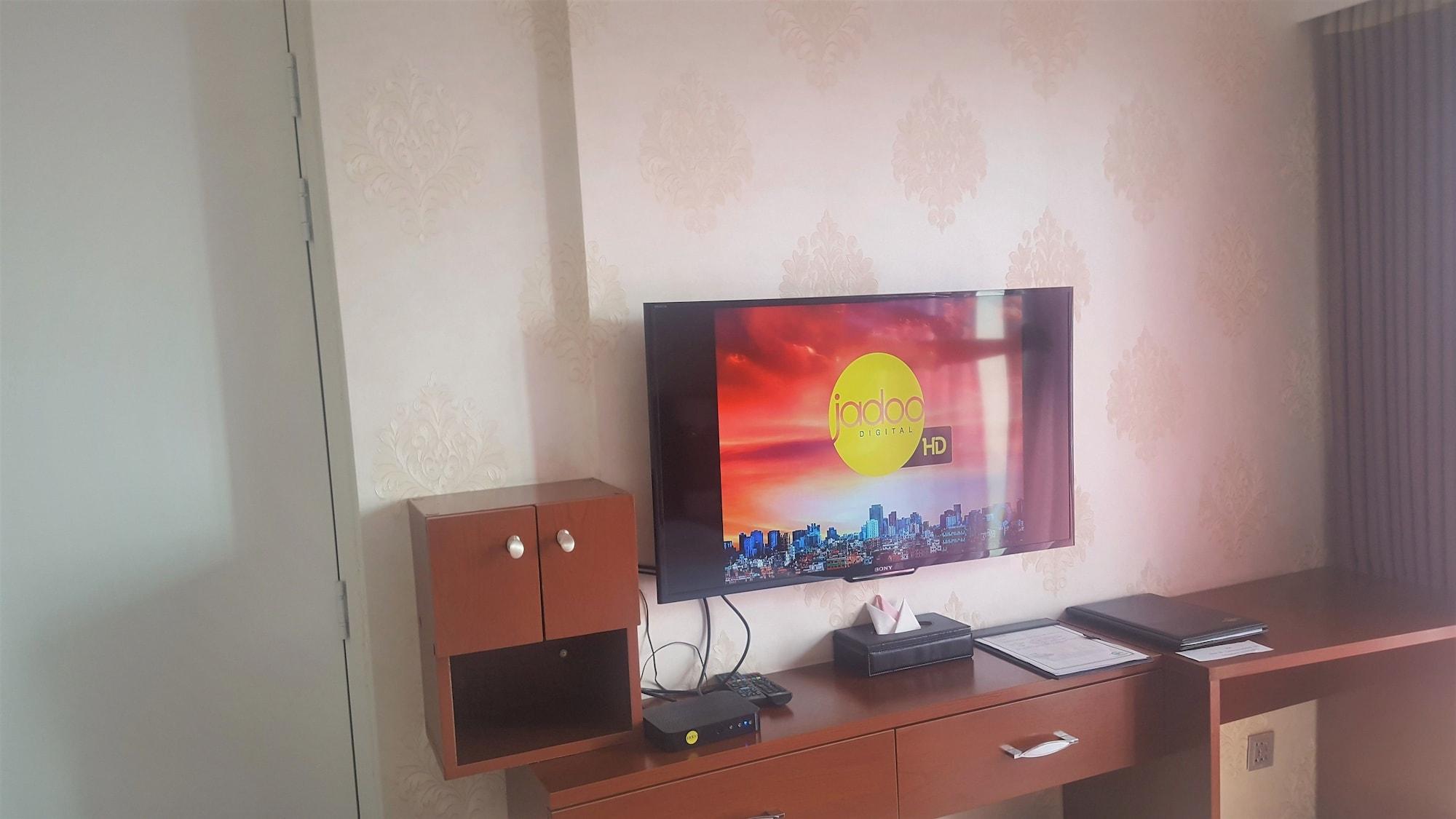 Coventina Lake Suites Dhaka Bagian luar foto